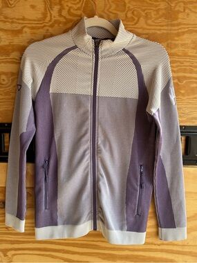 Levelwear Accolade Tension Full-Zip Golf Jacket in Crocus Size Small